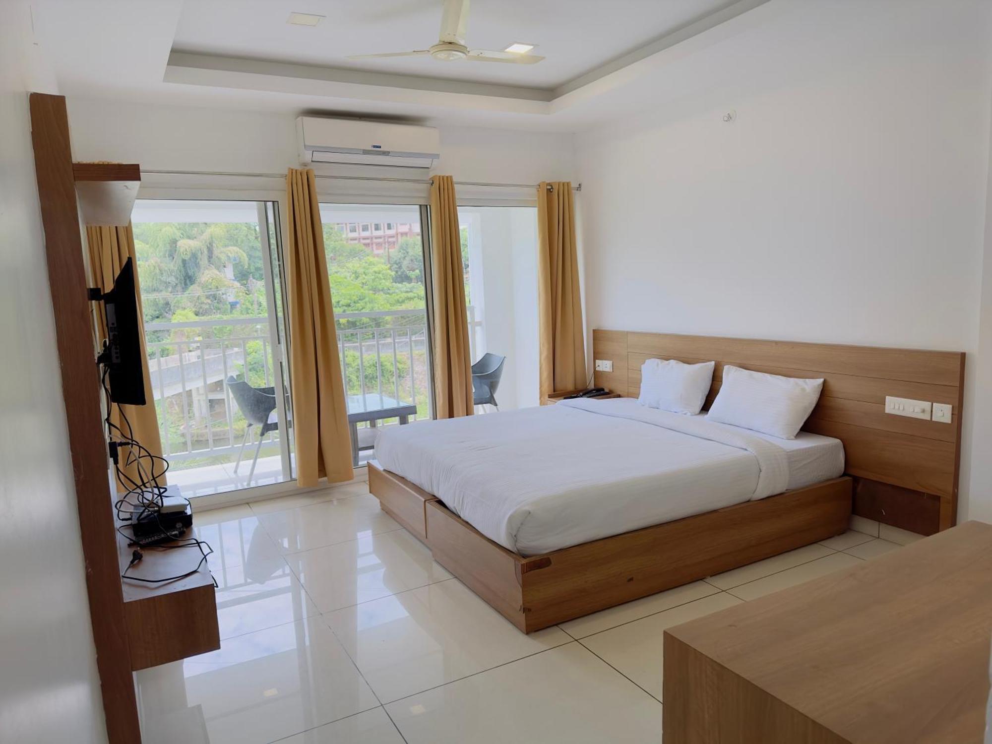 Hotel Lets Stay Kochi Екстер'єр фото