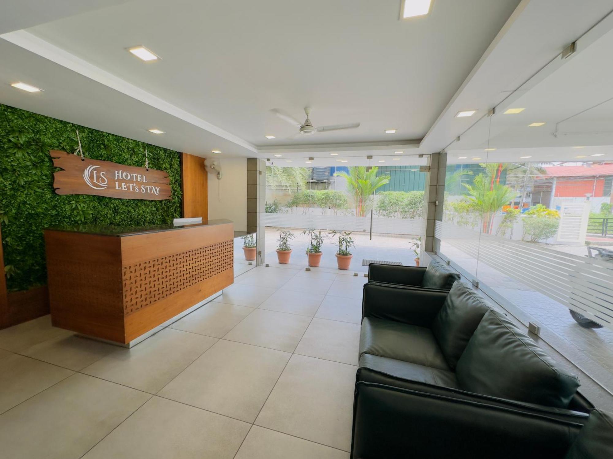 Hotel Lets Stay Kochi Екстер'єр фото