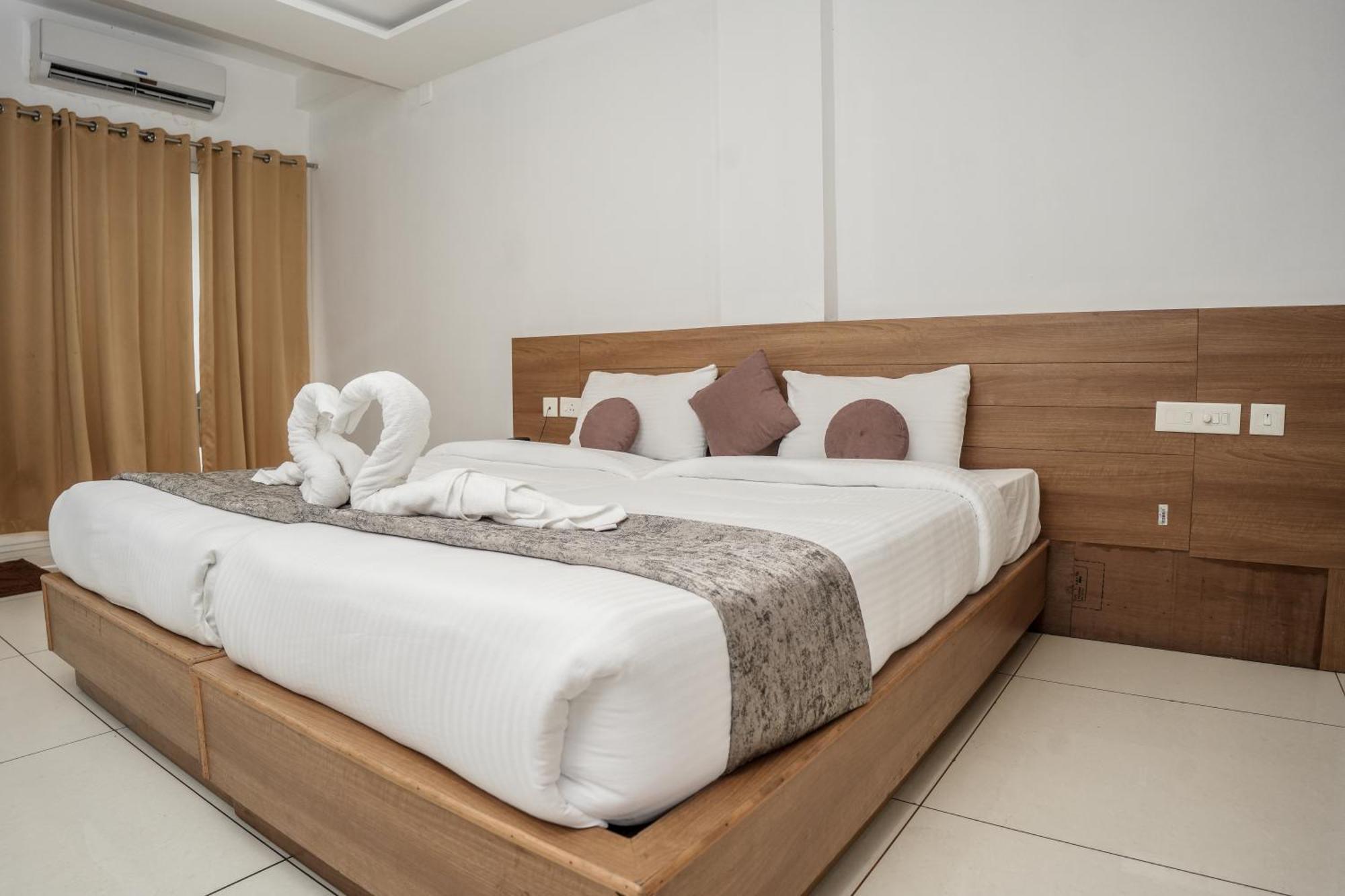 Hotel Lets Stay Kochi Екстер'єр фото
