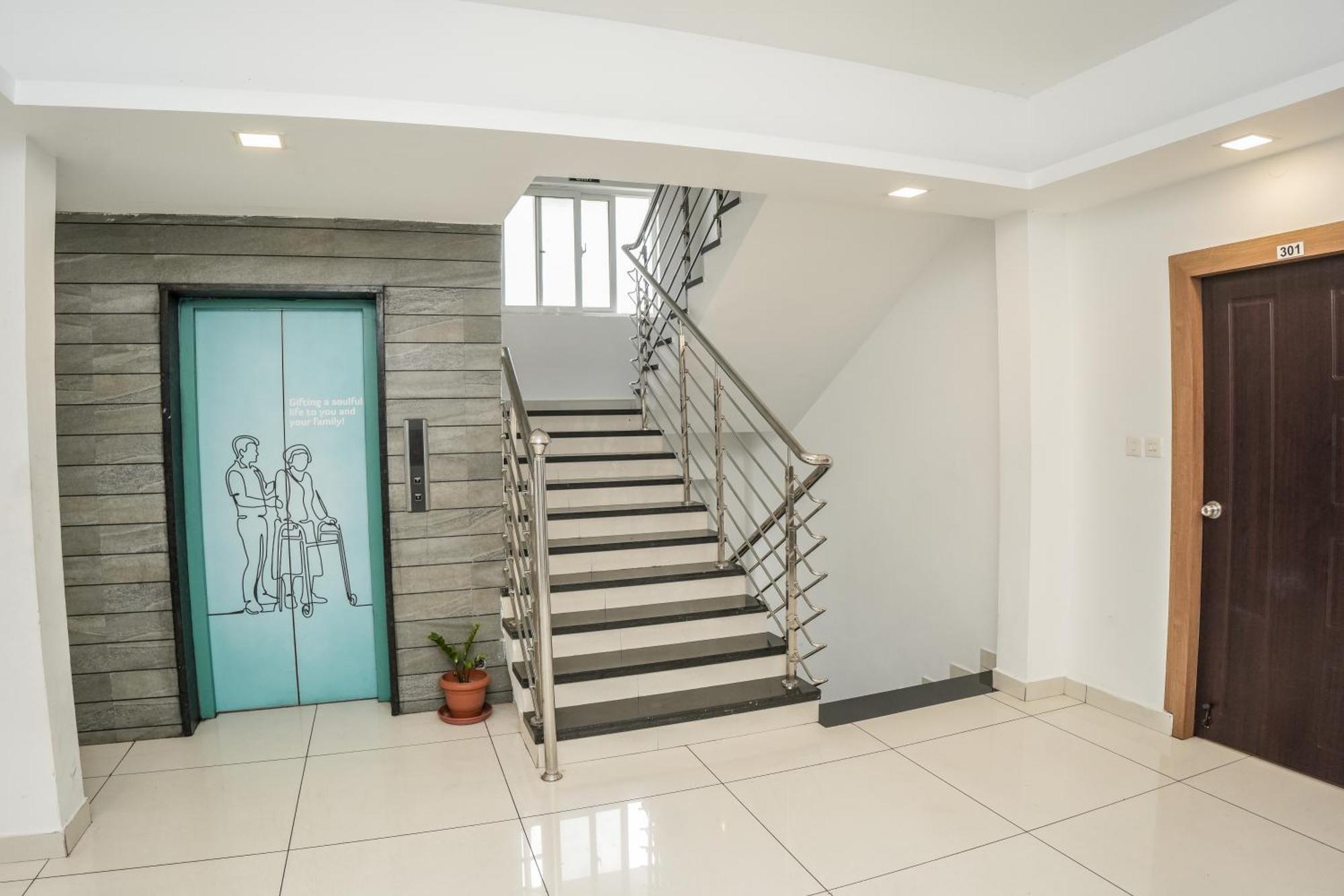 Hotel Lets Stay Kochi Екстер'єр фото