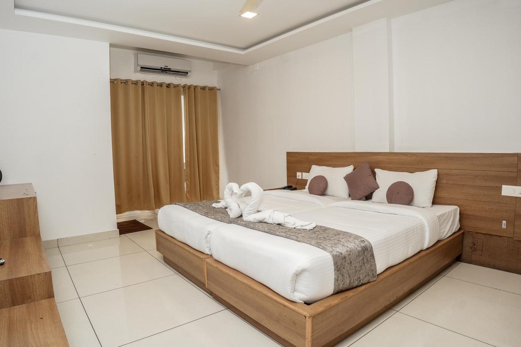 Hotel Lets Stay Kochi Екстер'єр фото