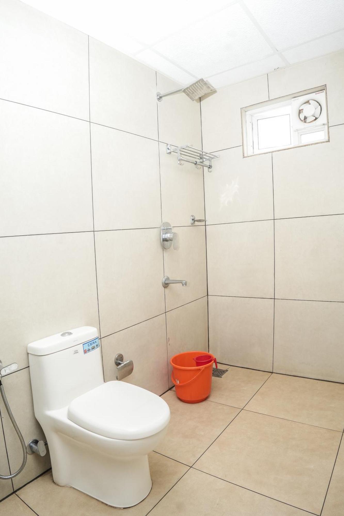 Hotel Lets Stay Kochi Екстер'єр фото