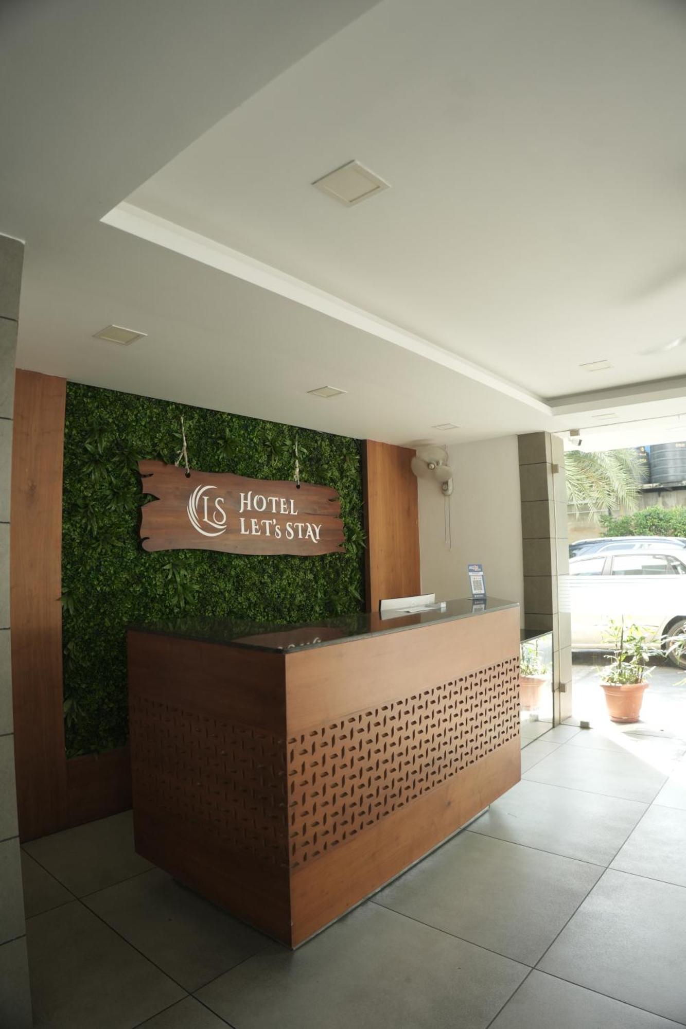 Hotel Lets Stay Kochi Екстер'єр фото